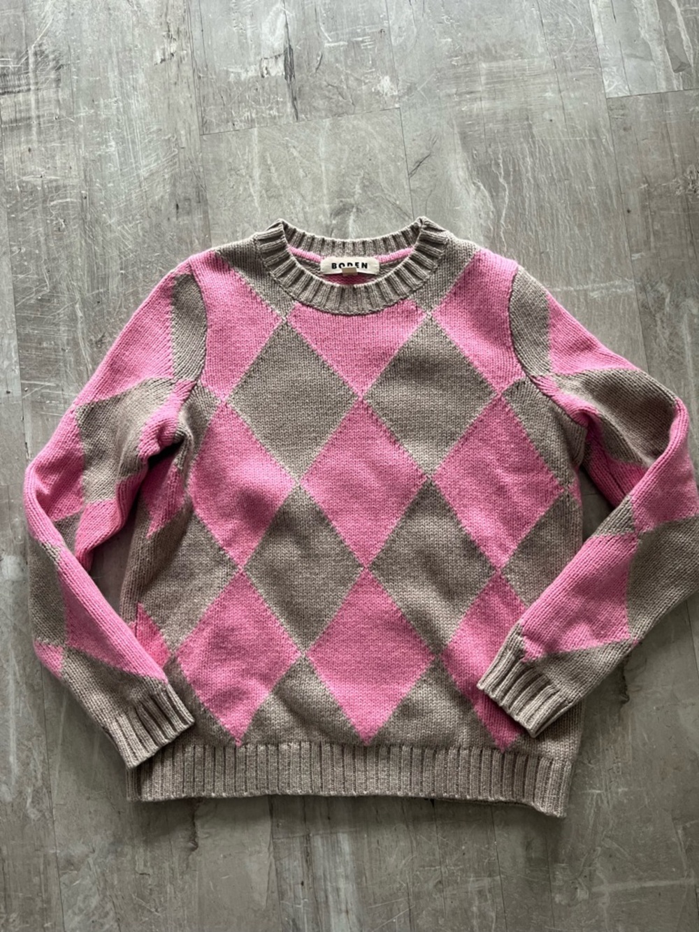 Boden Pink and Taupe Argyle Crewneck Sweater Sz small
